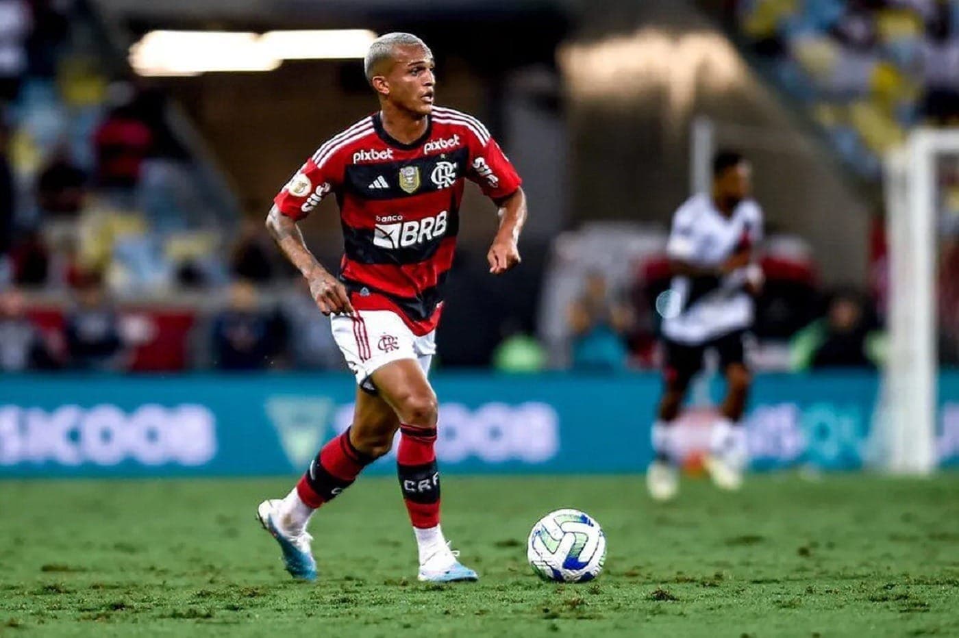 Wesley, lateral-direito do Flamengo