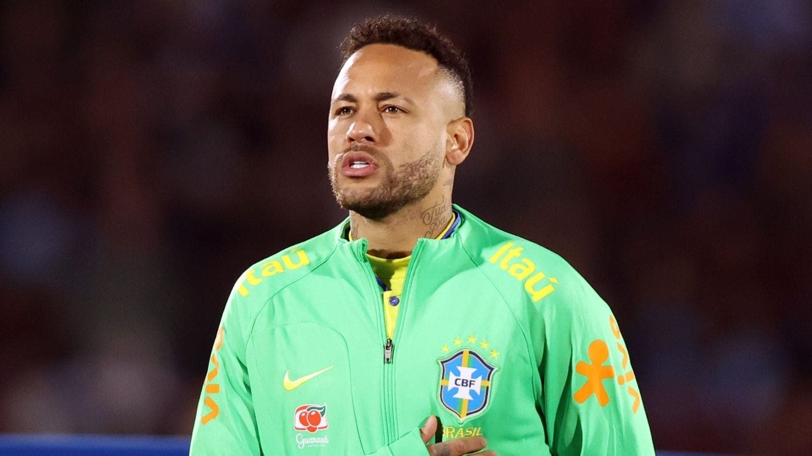 Neymar em ação pela Seleção contra o Uruguai, pelas Eliminatórias