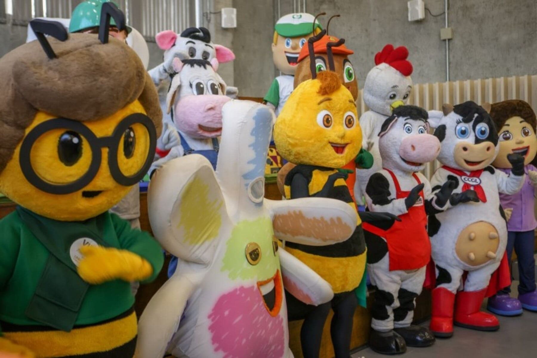 Mascotes de cooperativas gaúchas na Expointer