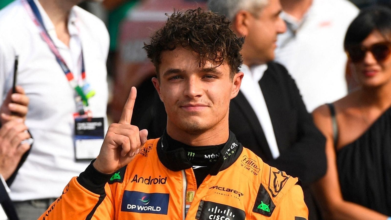 Lando Norris vence a sprint race em Interlagos; Verstappen fica em 3º
