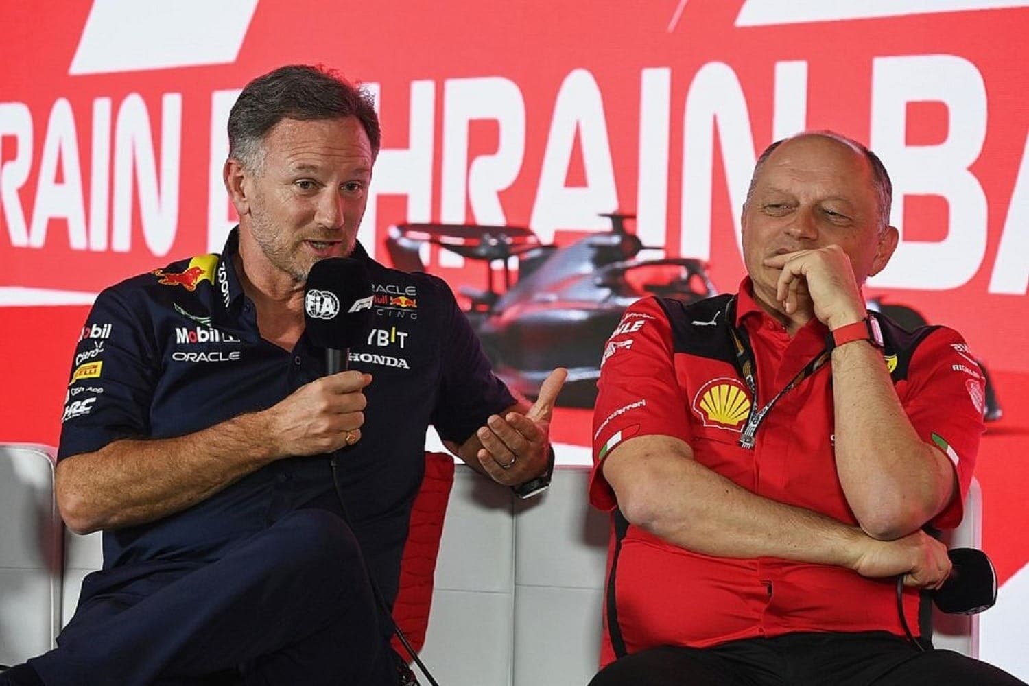 Christian Horner e Frederic Vasseur, chefes de Red Bull e Ferrari, respectivamente