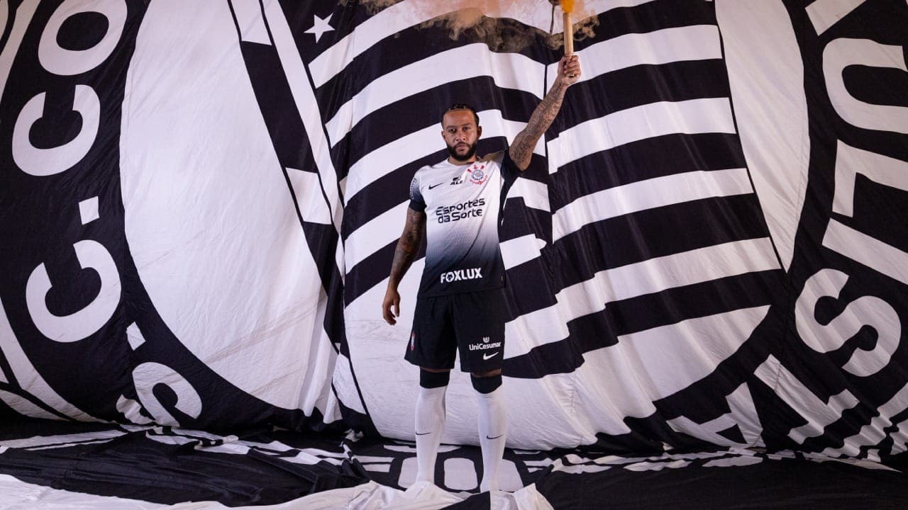 Neymar parabeniza Corinthians pela contratação de Depay