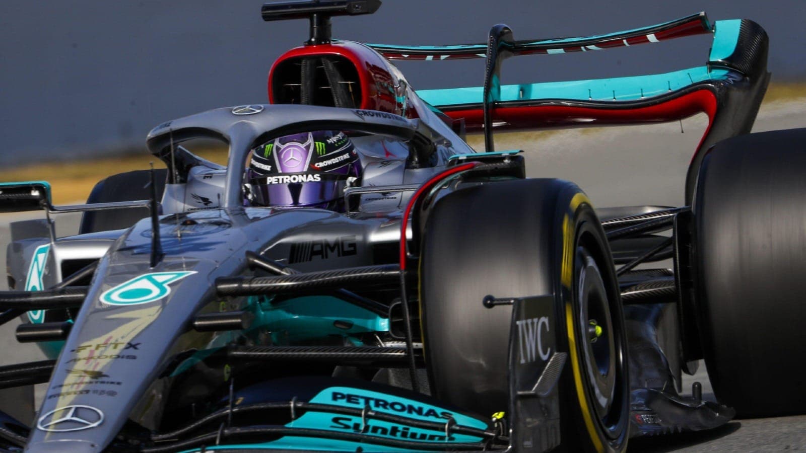 DRS ativado no carro de Lewis Hamilton