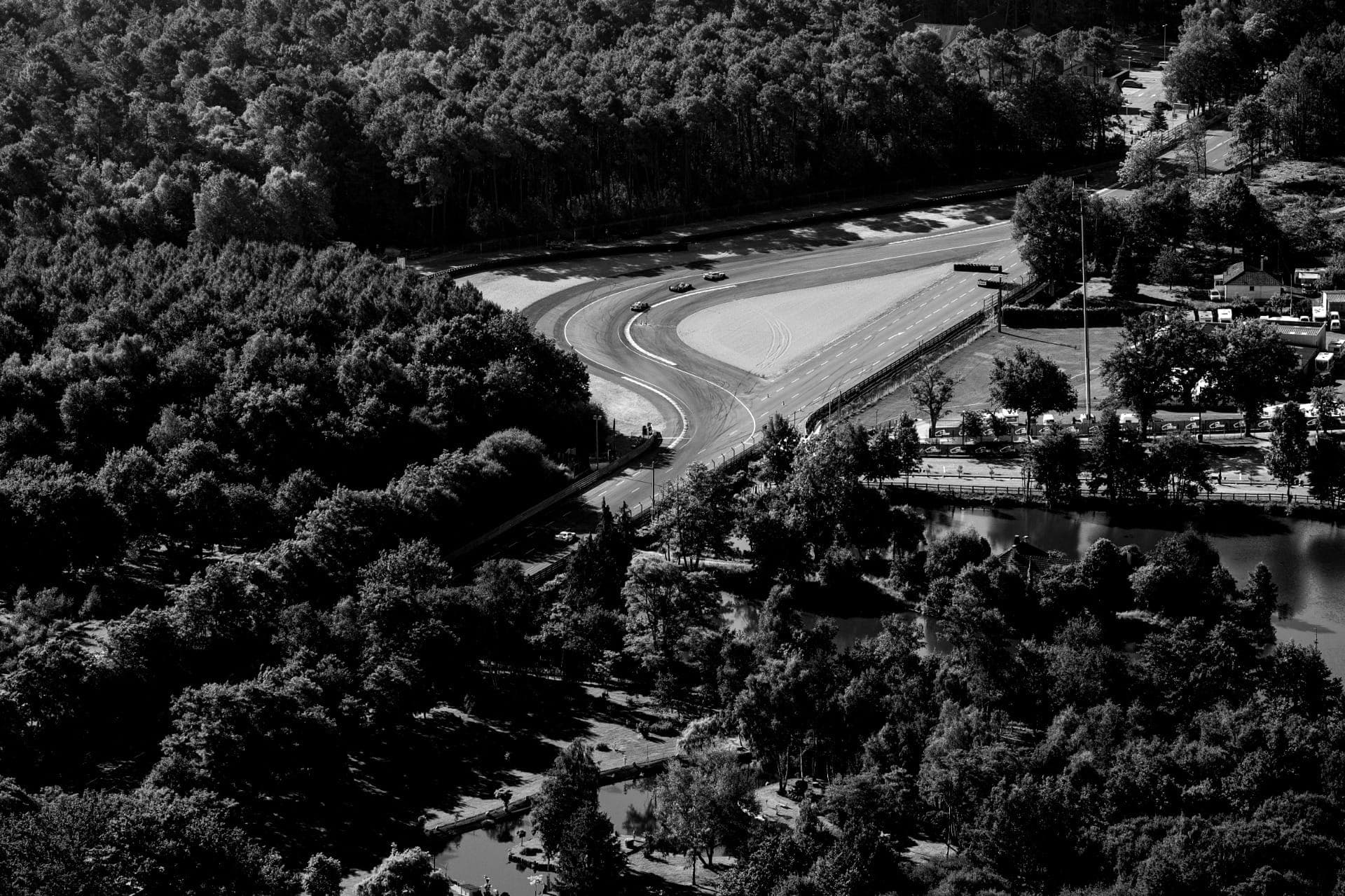 Chicane do circuito de La Sarthe, em Le Mans (França)