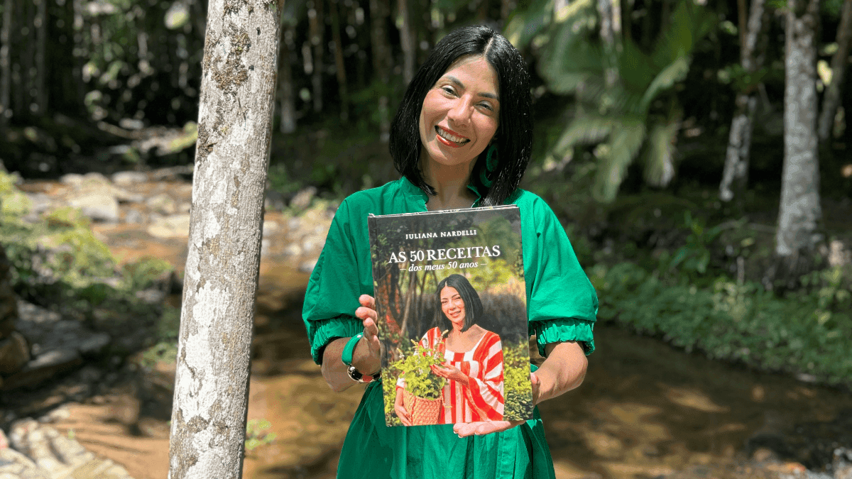 Ex-MasterChef, Juliana Nardelli lança livro de receitas