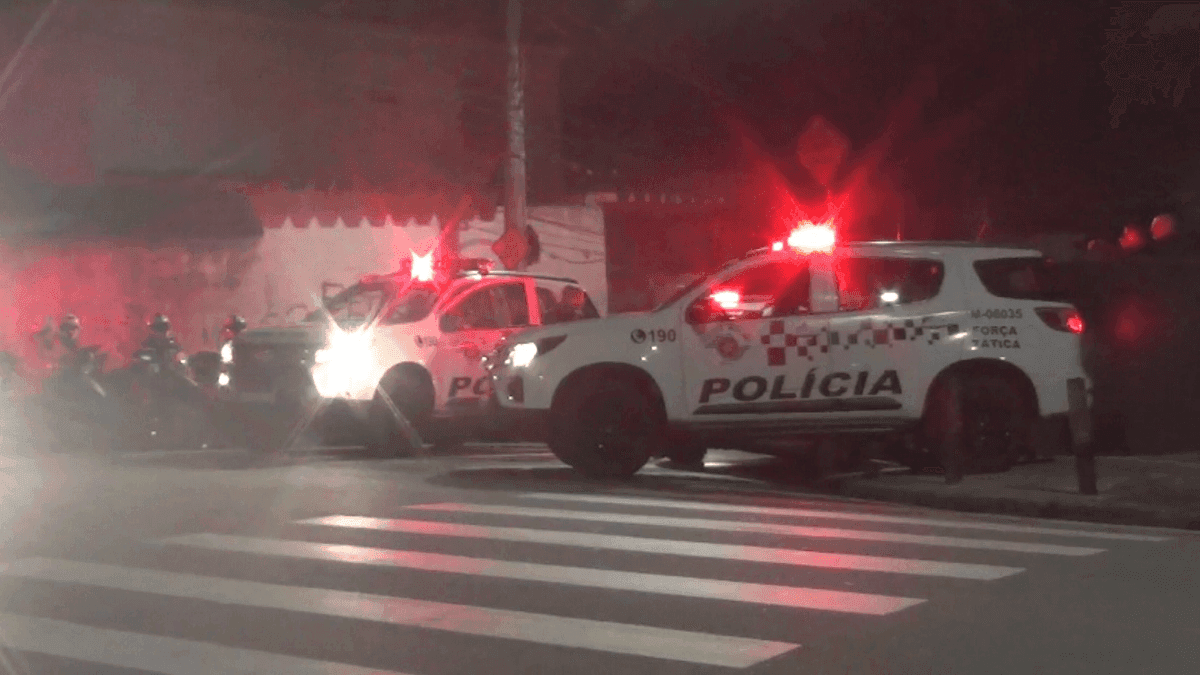 Criminosos morrem durante troca de tiros com a PM em SP