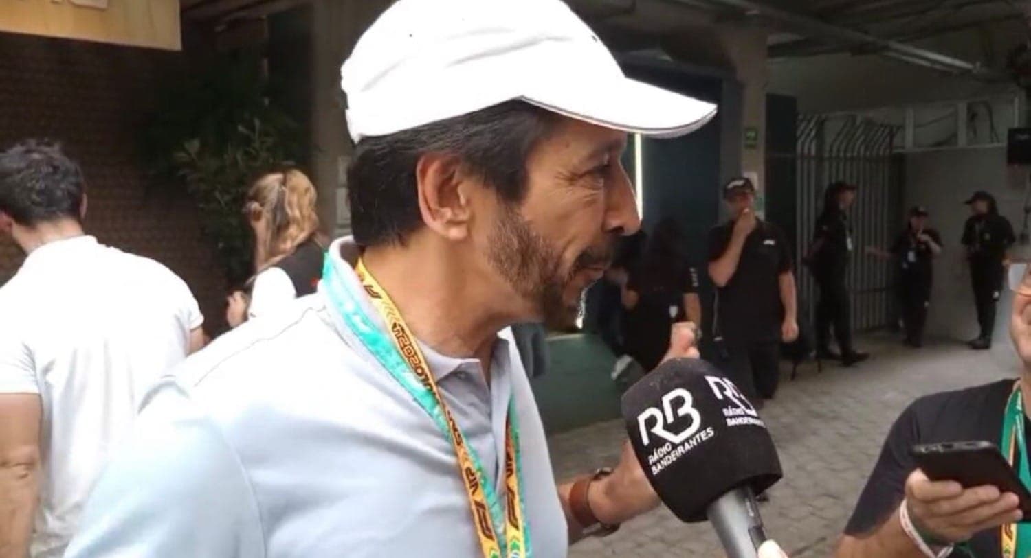 Prefeito de São Paulo, Ricardo Nunes é entrevistado pela Rádio Bandeirantes, no Autódromo de Interlagos