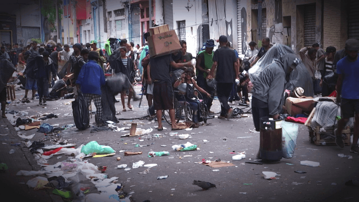 Ministério Público denuncia 26 pessoas ligadas ao PCC na Cracolândia, em SP