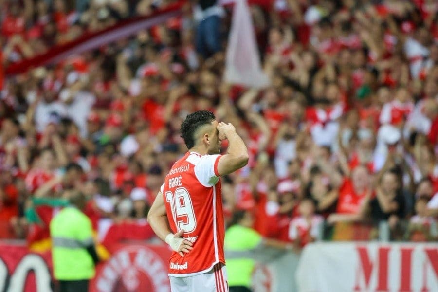 Borré fez o primeiro gol do Inter