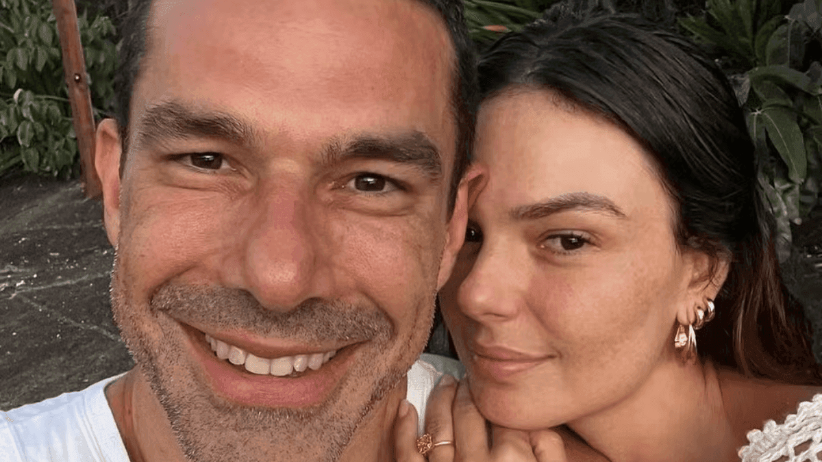 Isis Valverde conta detalhes sobre o casamento com Marcus Buaiz