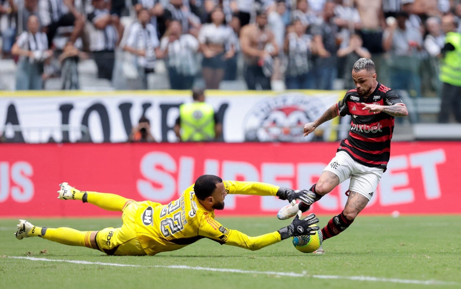 Goleiro fala em "juntar" os cacos para a decisão da Libertadores