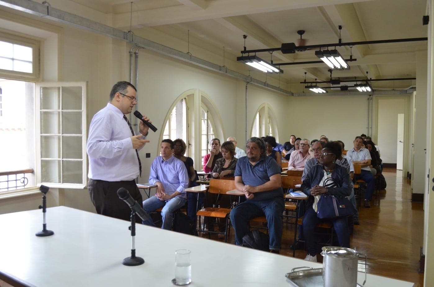 Gilmar Pereira Miranda (com microfone) como procurador do município, em 2017