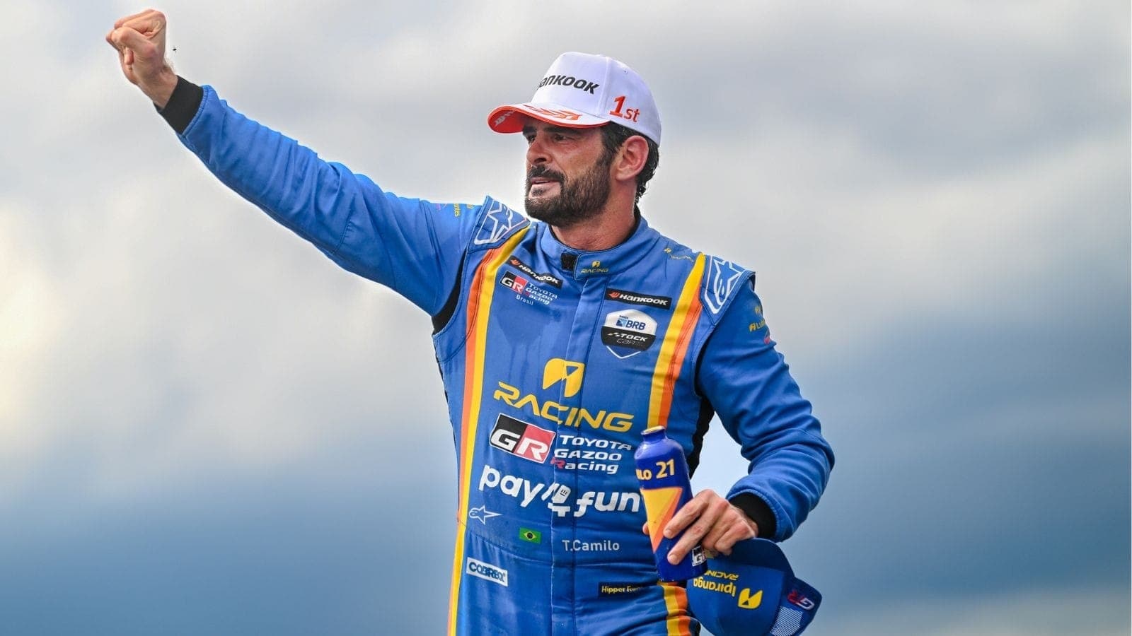 Thiago Camilo comemora vitória na corrida sprint da Stock Car em Goiânia