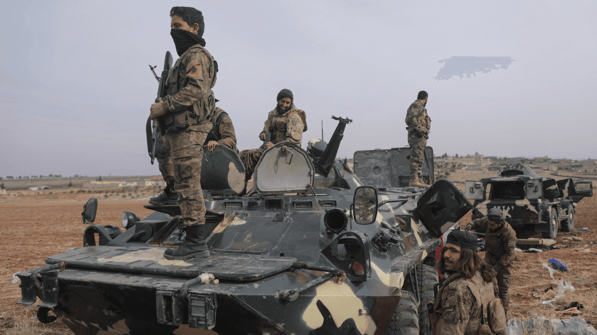 Combatentes rebeldes em Homs, na Síria