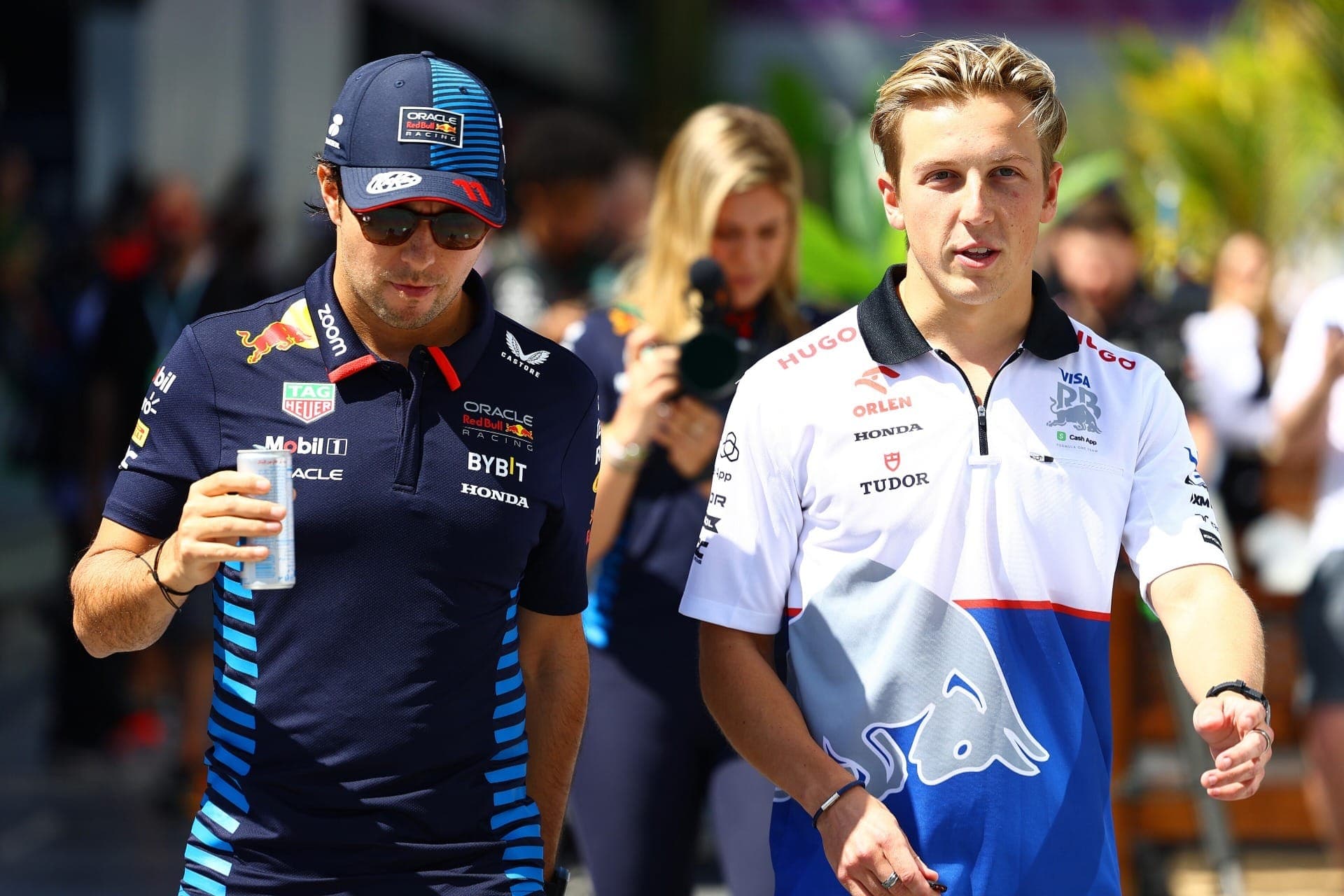 Sergio Pérez (Red Bull) e Liam Lawson (Racing Bulls) no GP da Arábia Saudita 2024