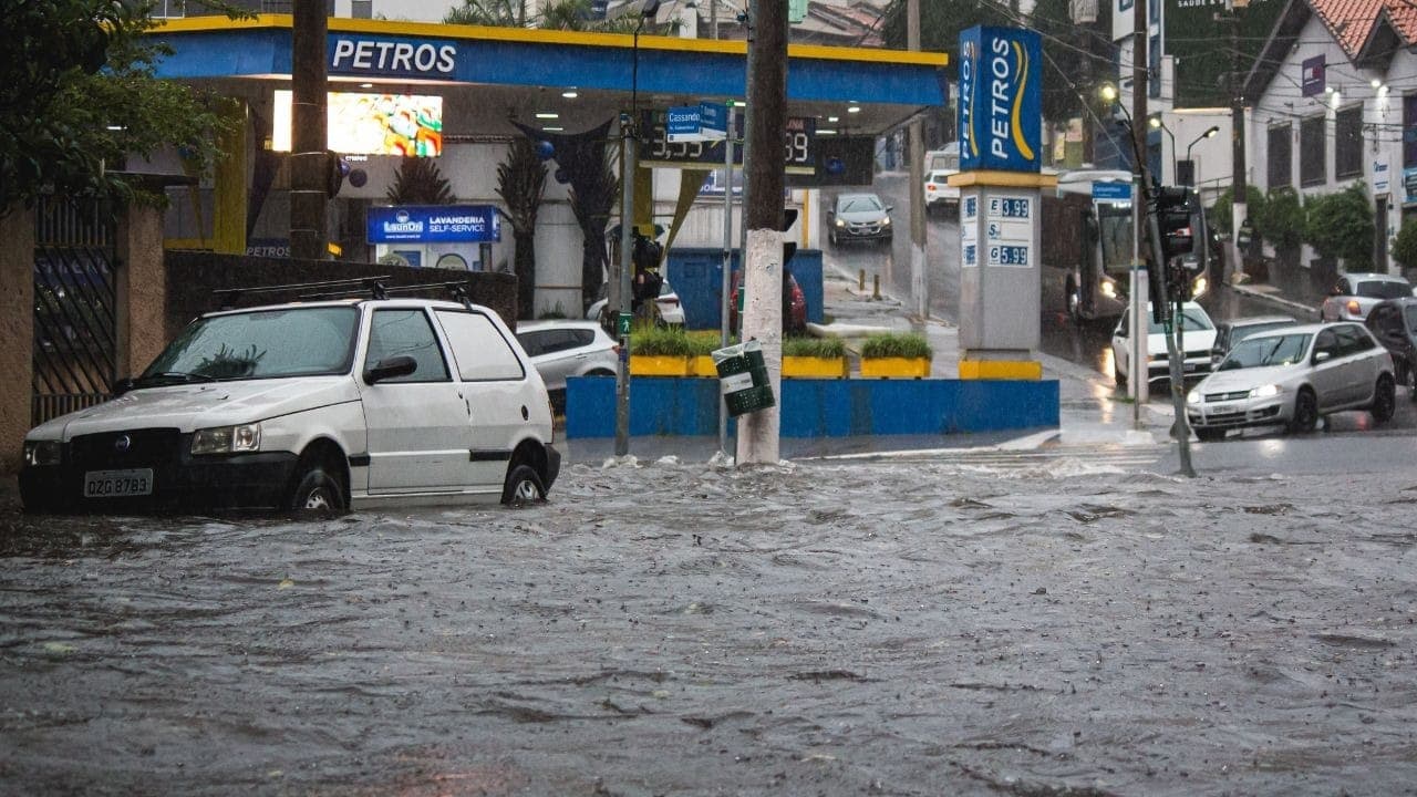 Chuvas em São Paulo causaram estragos em diversas regiões de SP