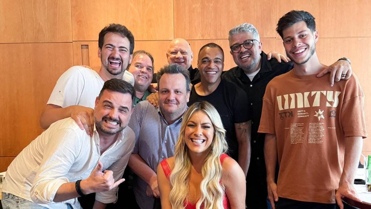 Denílson se despede do Jogo Aberto em almoço com o integrantes do programa
