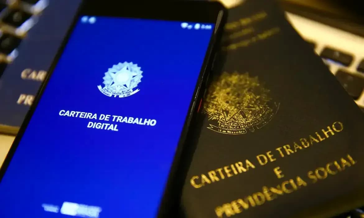 Taxa de desemprego atinge novamente o menor patamar da série histórica