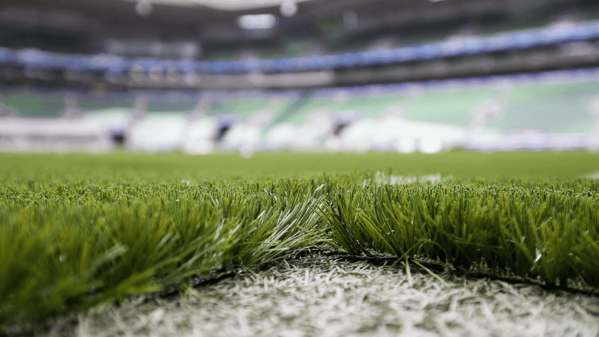 Instalação da grama artificial no Allianz Parque - em janeiro de 2020