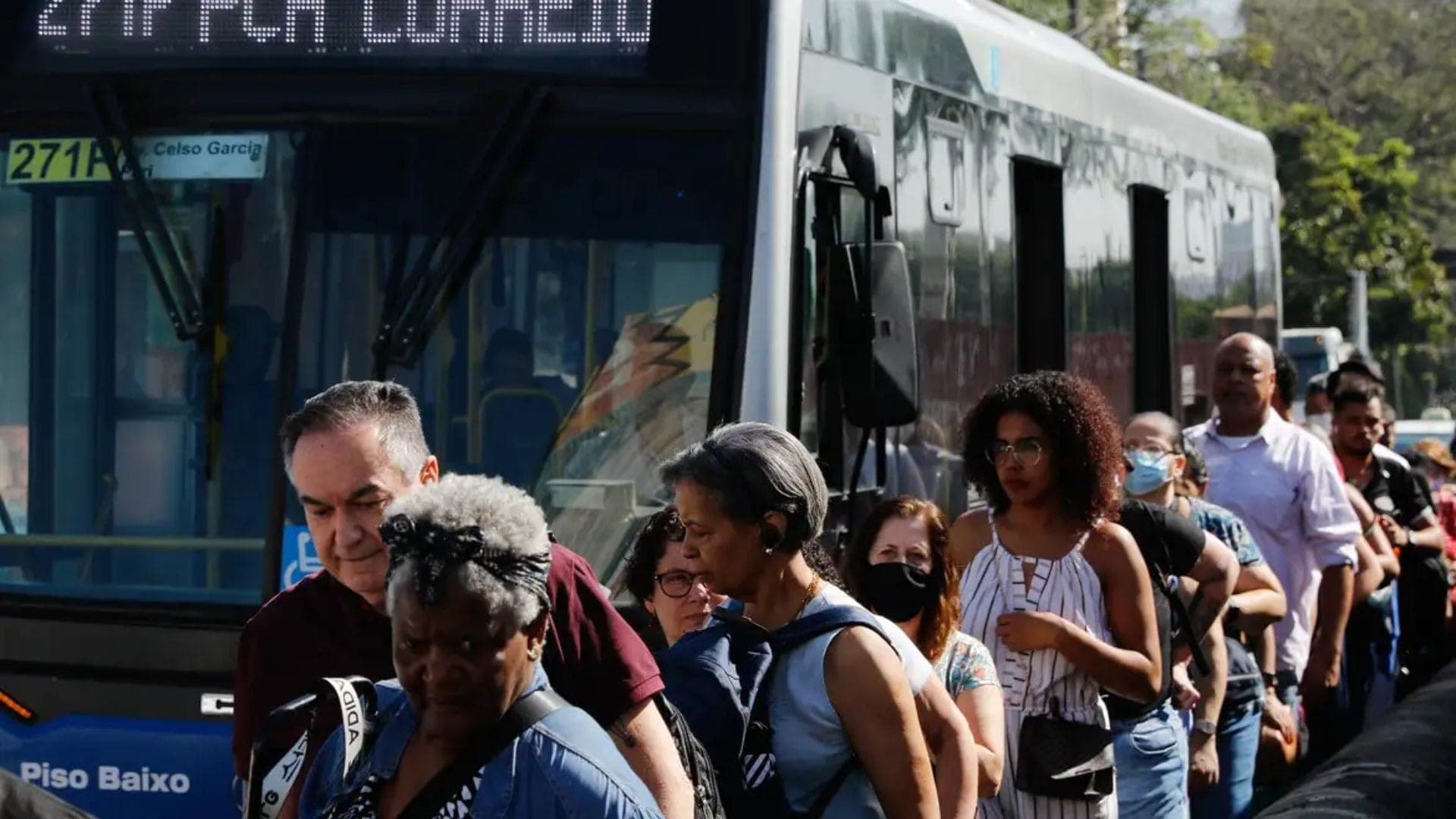 Preços do transporte público vão aumentar em SP