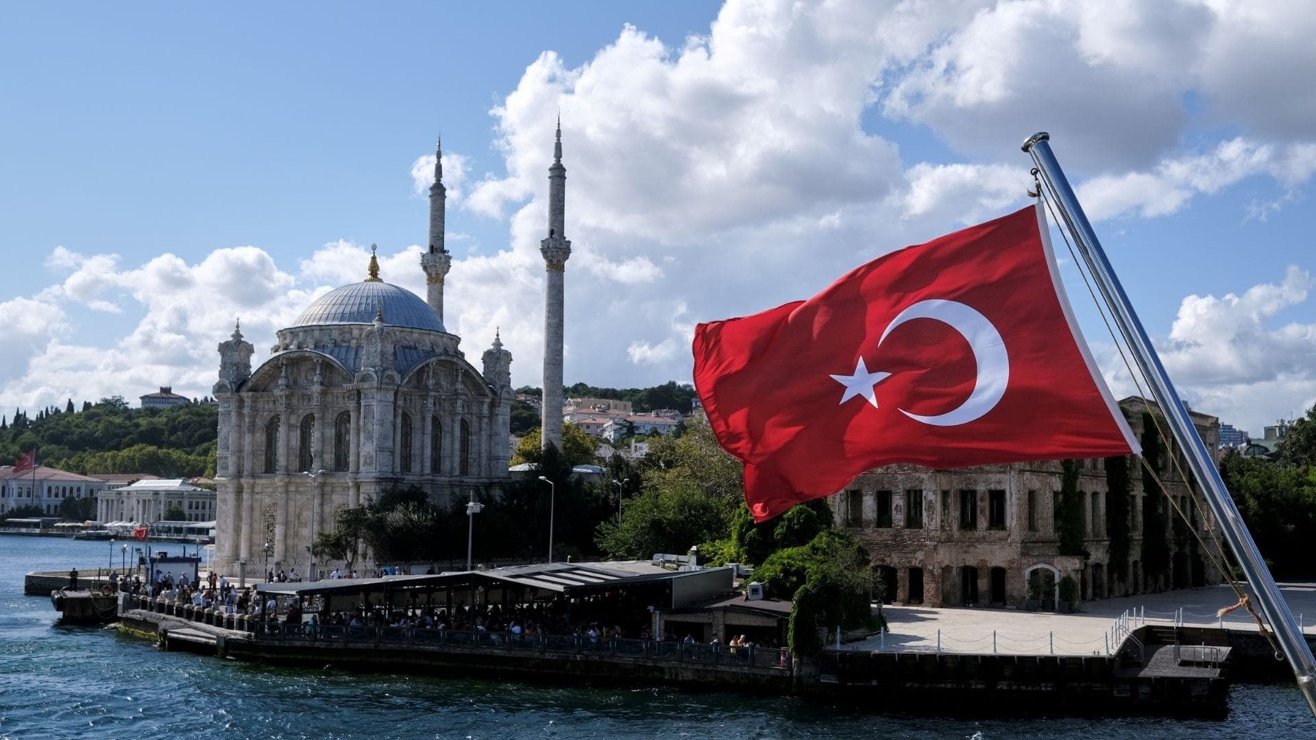 Álcool contaminado matou 23 na Turquia