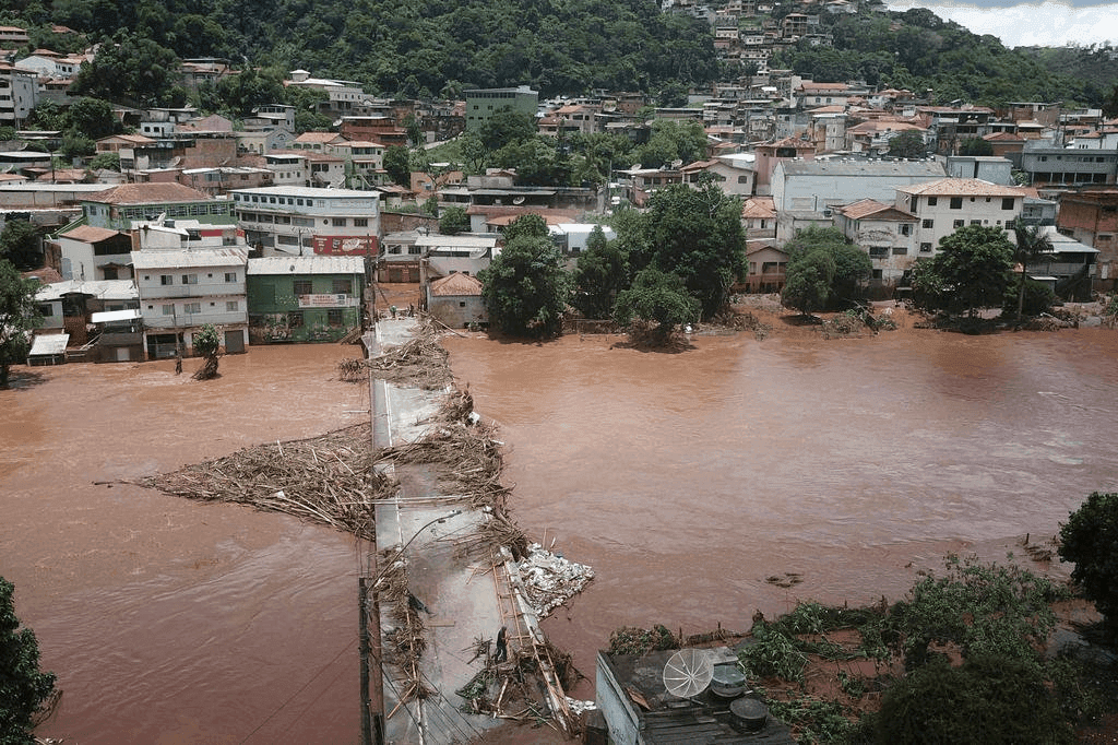 Tempestades deixam rastro de destruição em Minas Gerais
