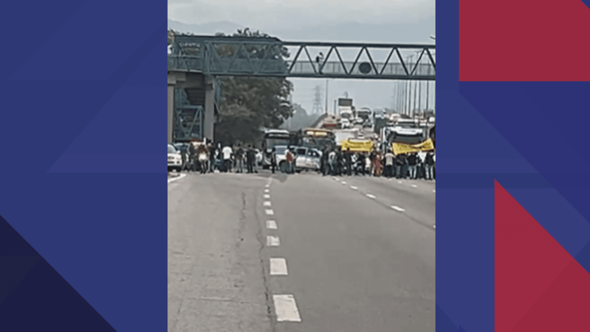 A retenção causou um congestionamento de 2km na via