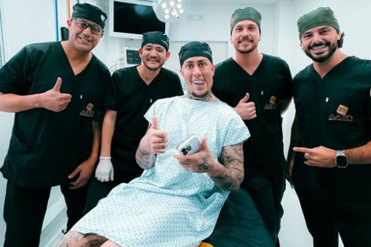 MC Daniel usou o método de sedação para suportar sete horas de tatuagem