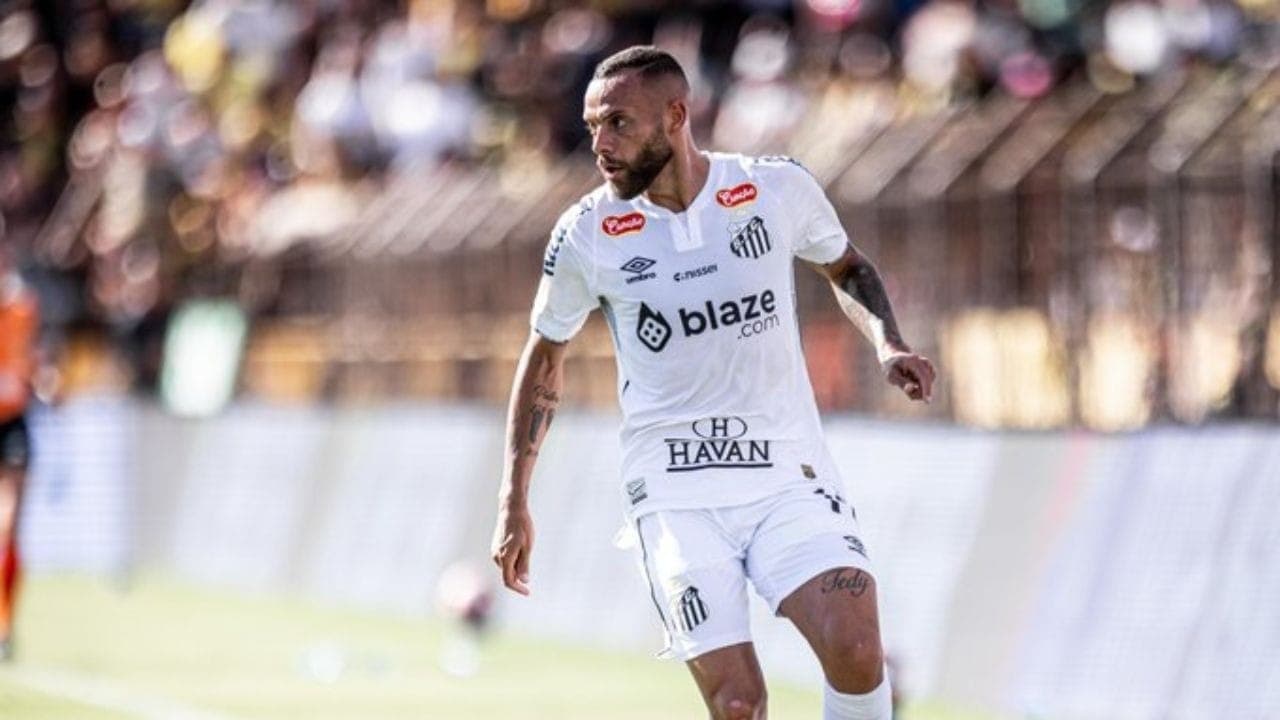 Guilherme, do Santos, em jogo contra o Novorizontino