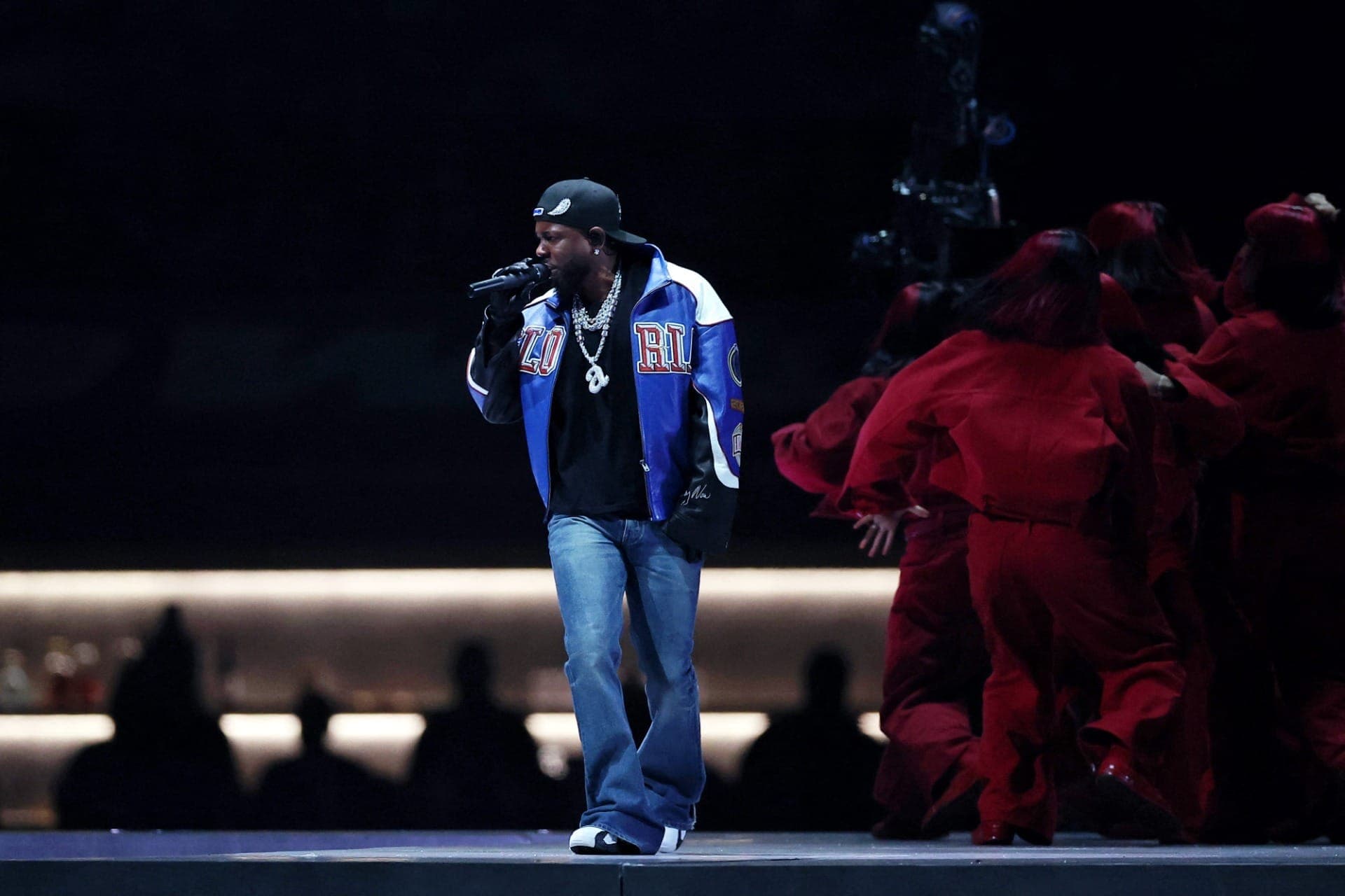 Kendrick Lamar se apresentou na 59ª edição do Super Bowl