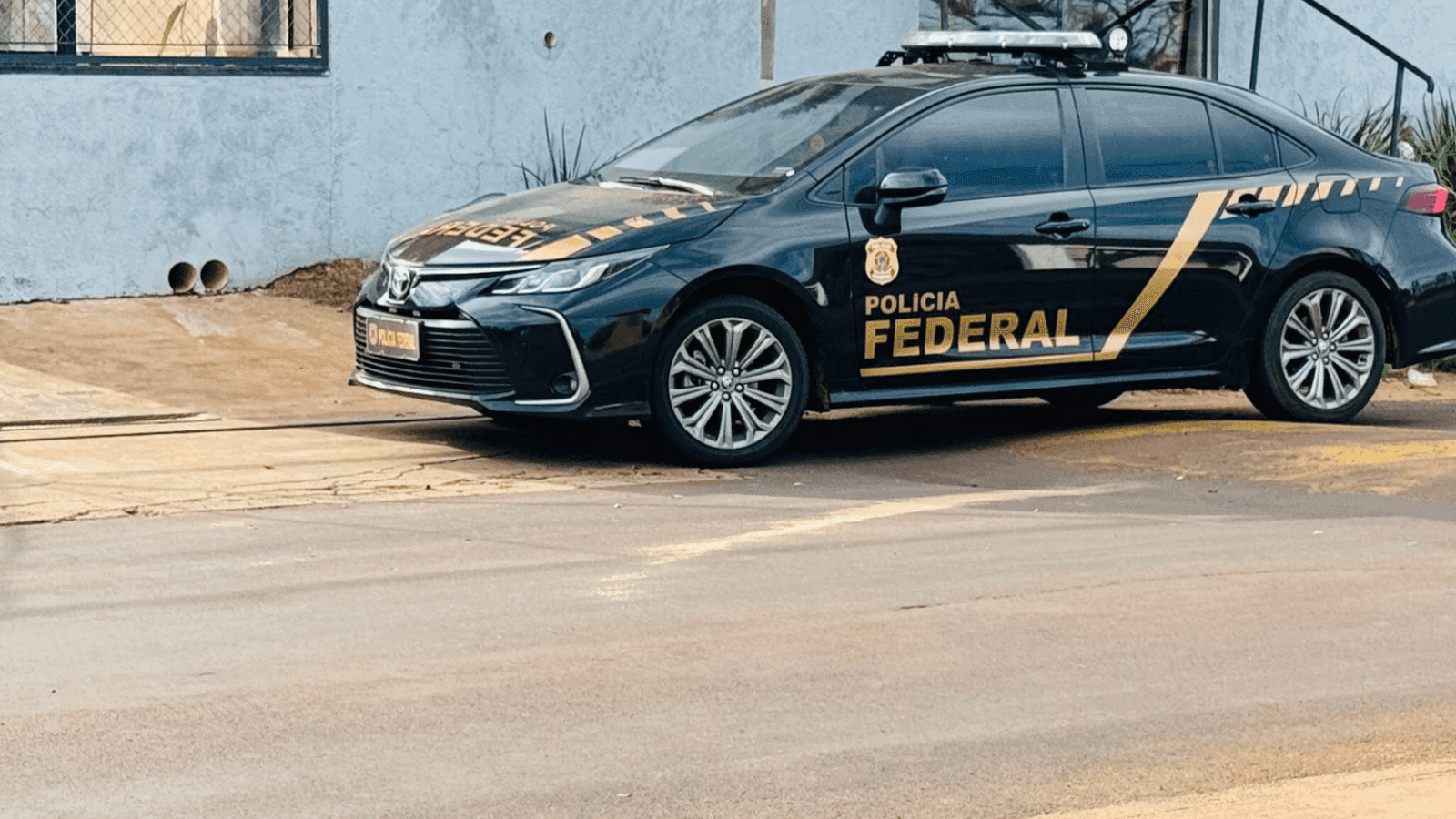 A justiça determinou o bloqueio de bens e valores do investigado