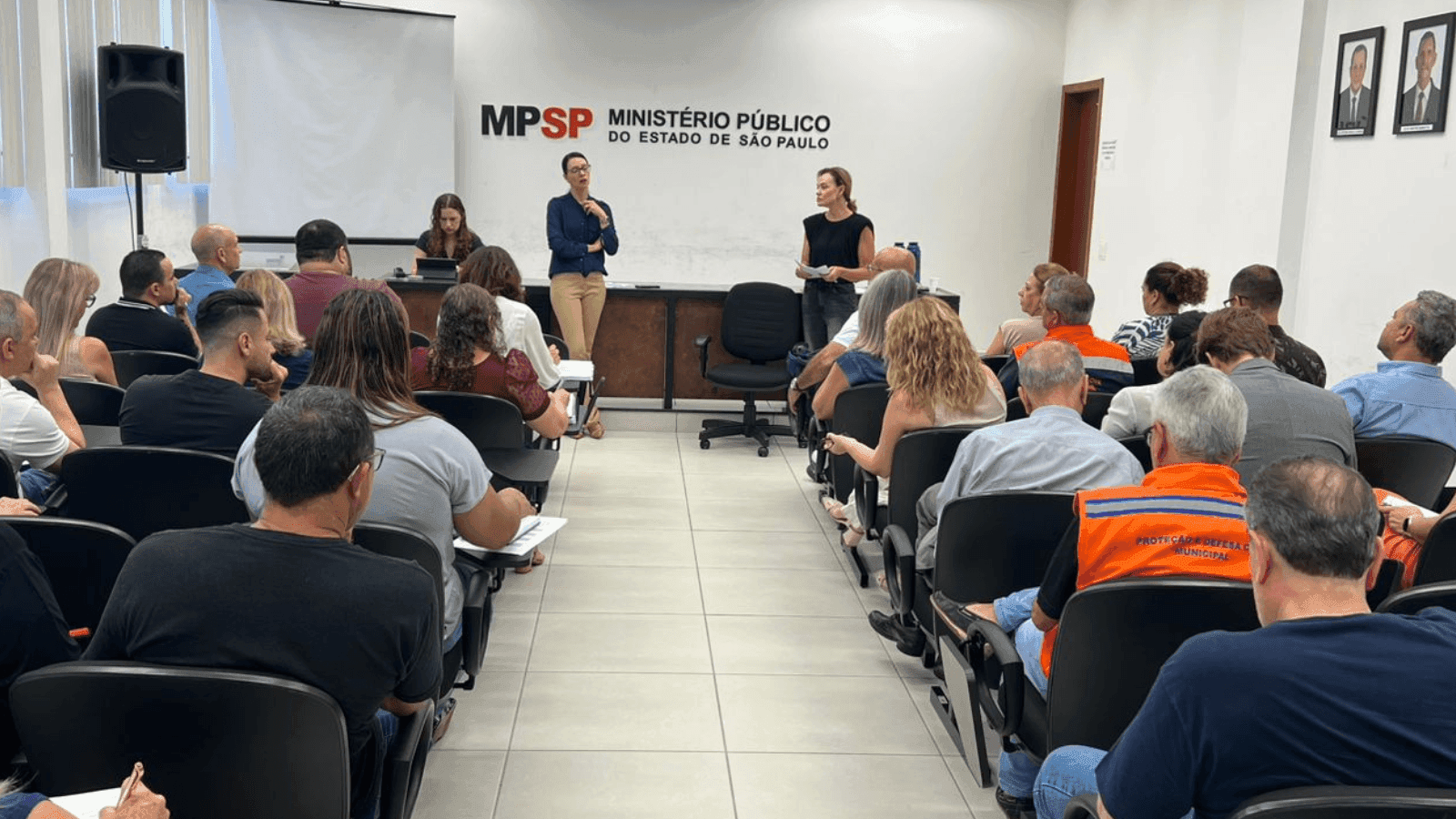 A reunião entre as partes aconteceu nesta terça-feira (11)