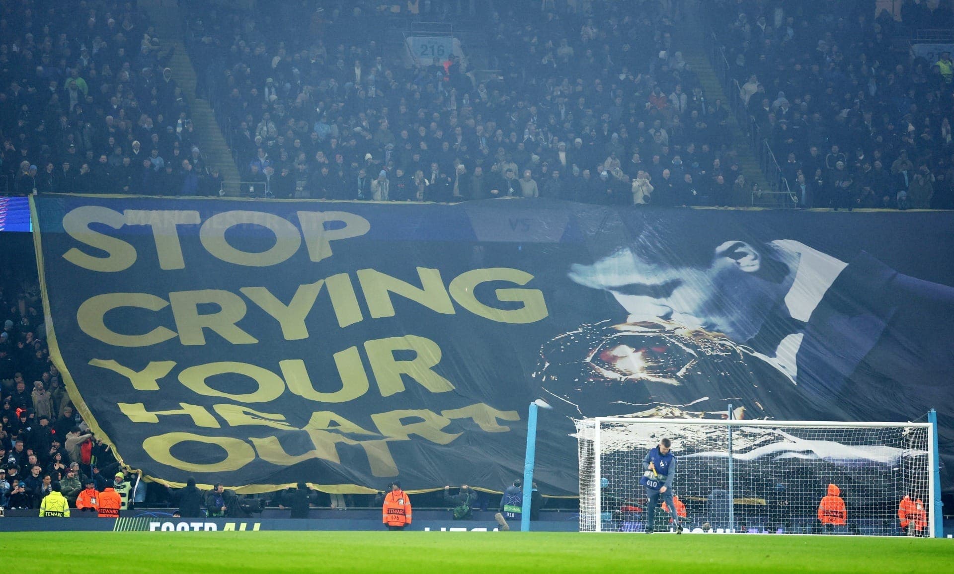 Torcida do Manchester City provoca Vini Jr por Bola de Ouro