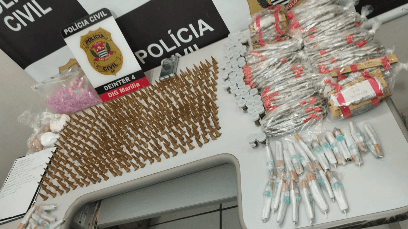 As drogas estavam escondidas na casa do suspeito
