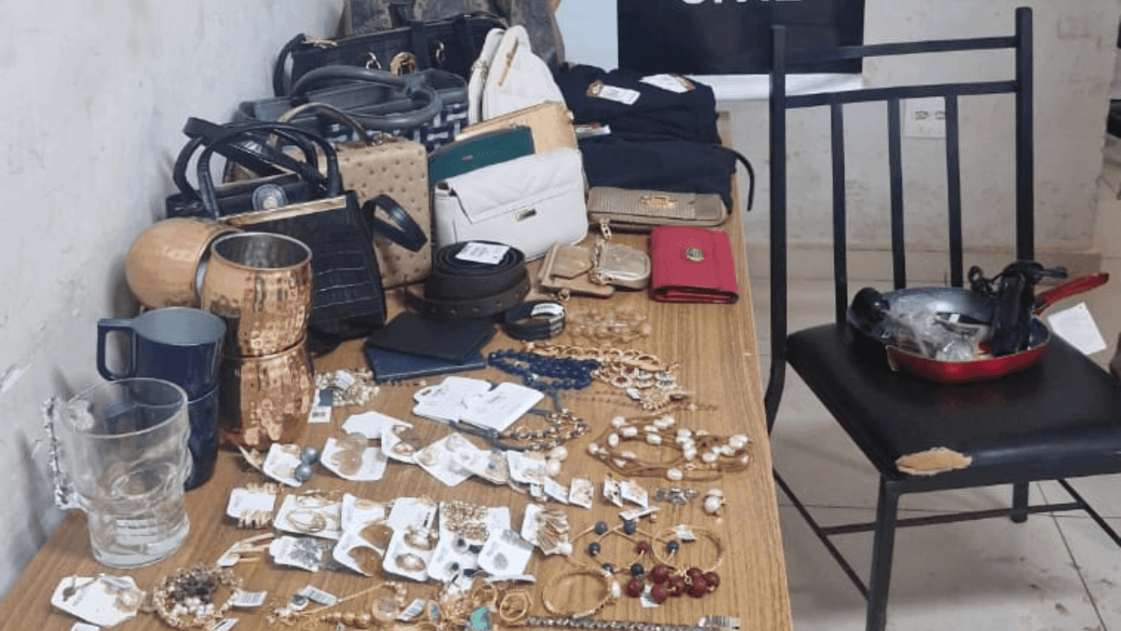 As mercadorias furtadas foram avaliadas em R$ 9 mil