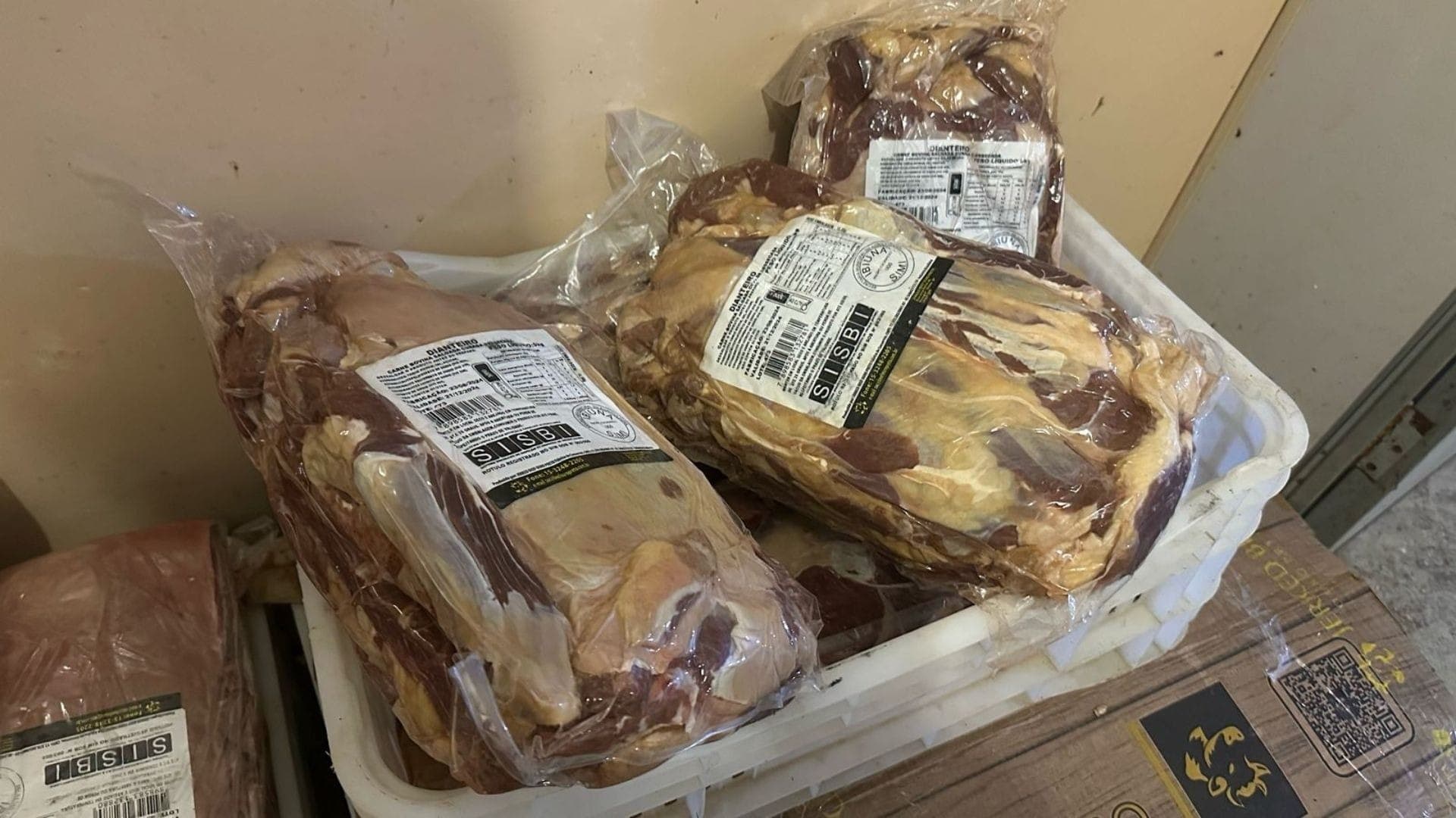 Carnes estragadas tinham a data de validade adulterada
