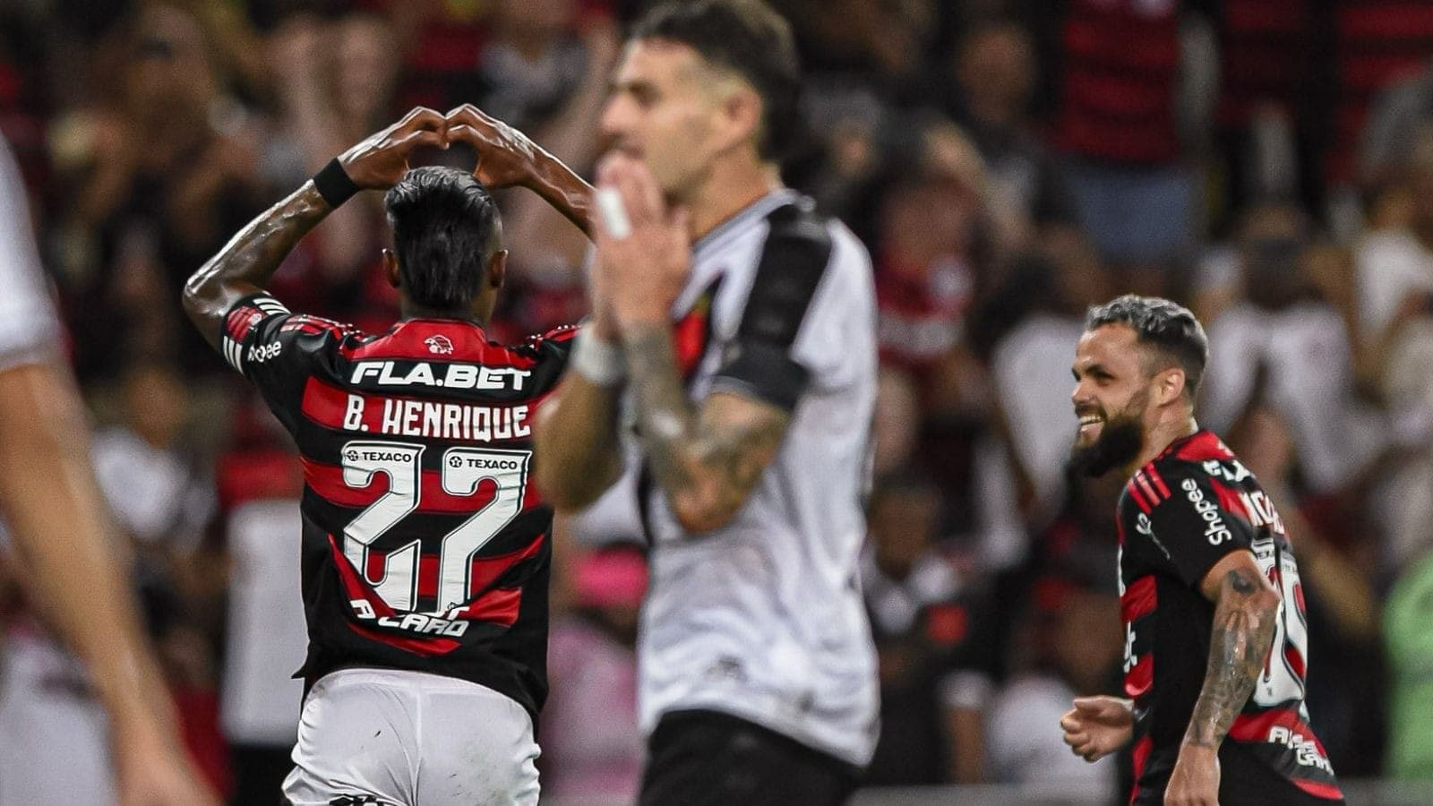 Bruno Henrique abriu o placar no clássico Flamengo x Vasco