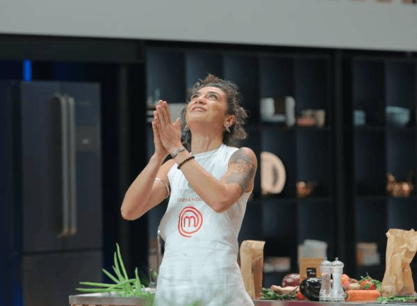 Fernanda se classifica para a final do MasterChef Brasil