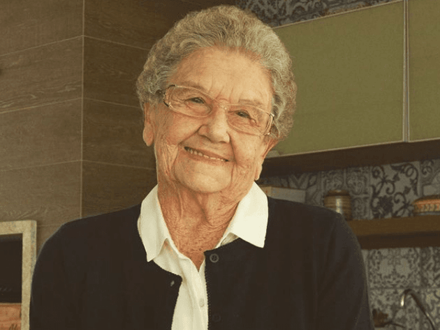 Palmirinha é internada para tratar infecção urinária