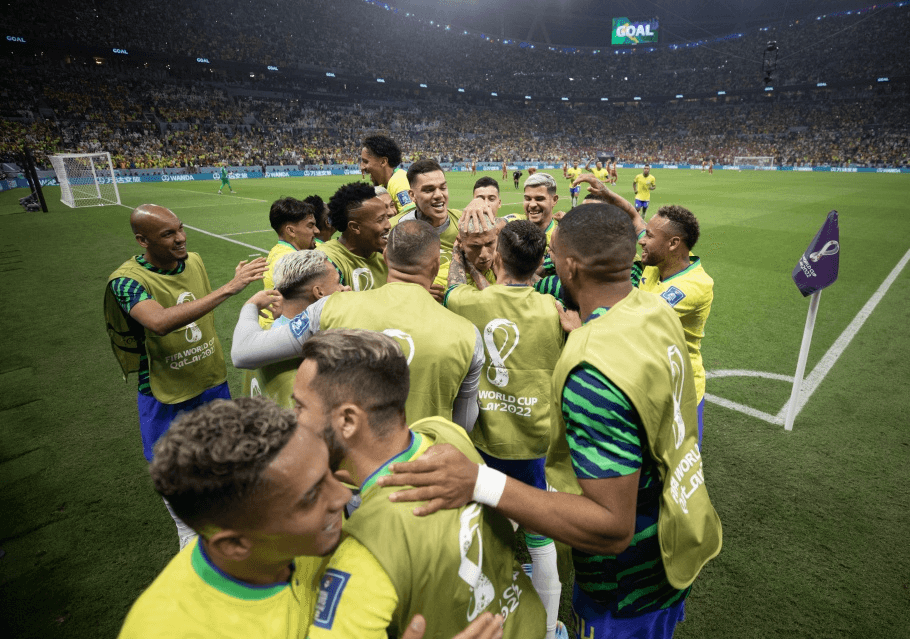 Richarlison fez os dois gols da partida