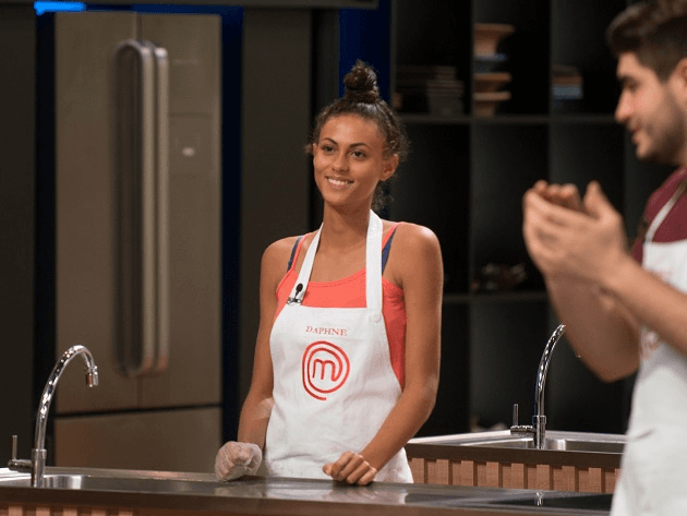 Daphne, da 8ª temporada de MasterChef, é skatista há 5 anos