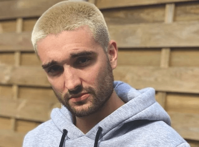 Cantor Tom Parker morre aos 33 anos