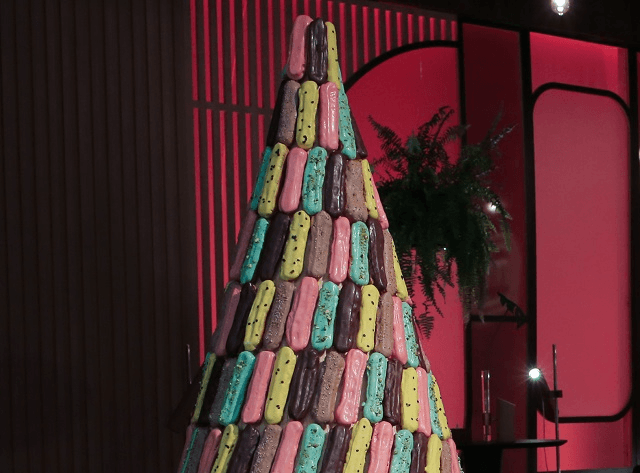 Torre de éclairs do MasterChef
