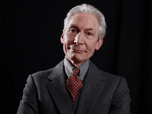 Charlie Watts, baterista do Rolling Stones, morre aos 80 anos