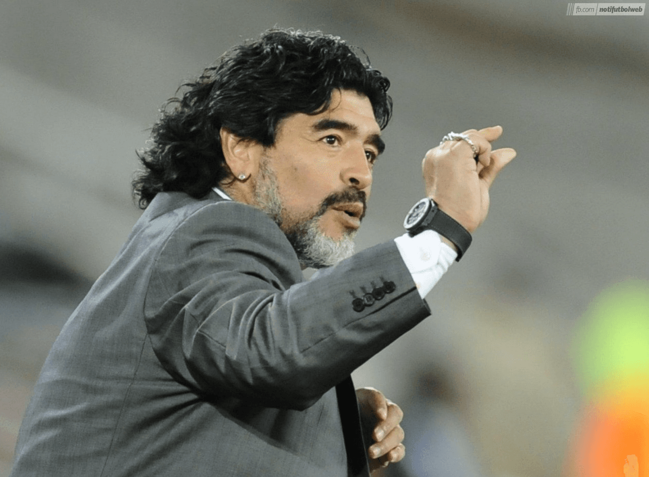 Diego Maradona morre aos 60 anos de parada cardiorespiratória