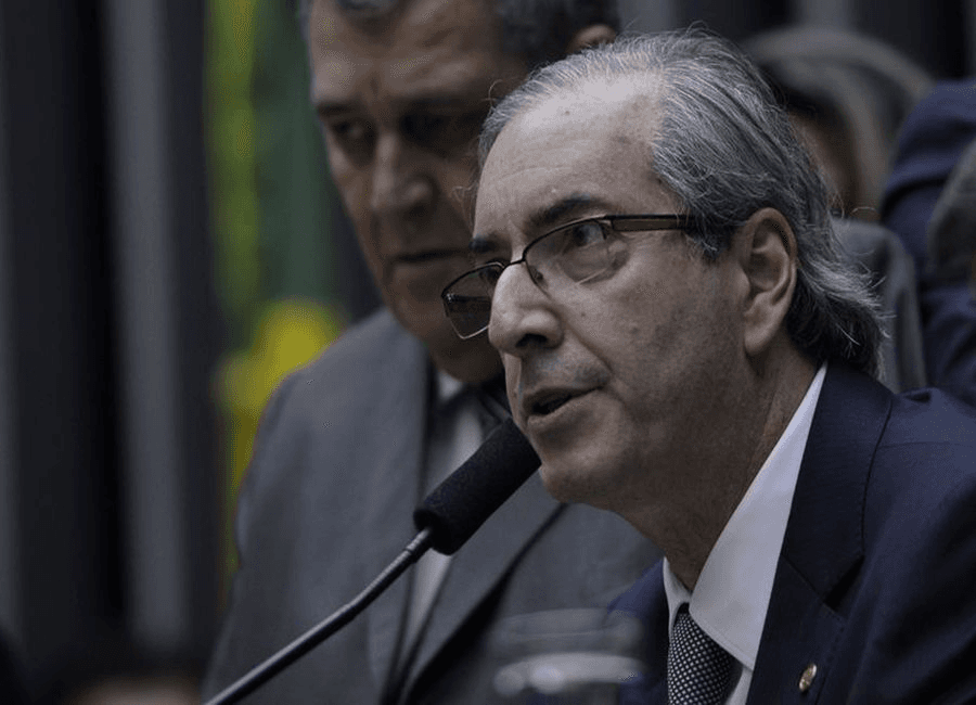 Livro do ex-presidente da Câmara promete revelações sobre queda da petista
