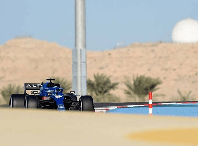 Circuito de Sakhir recebe últimos testes e primeira corrida do ano