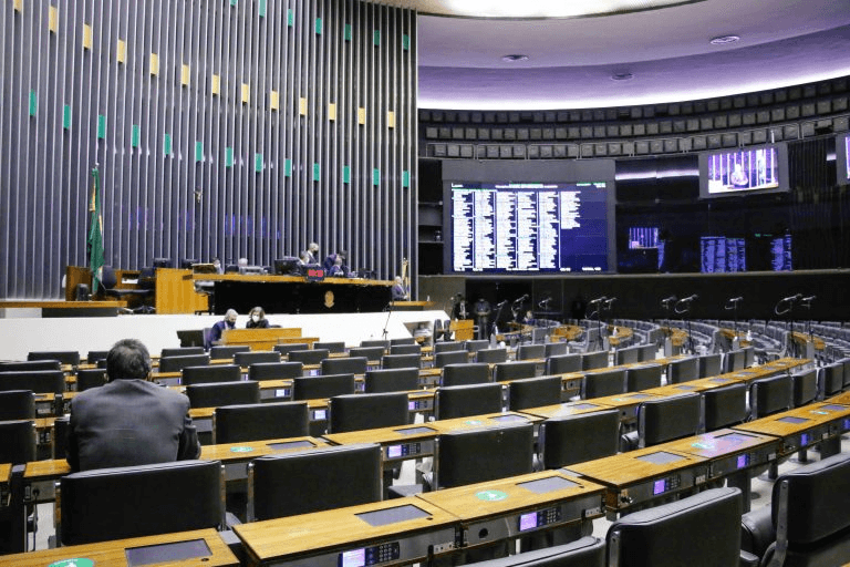 Sessão virtual do Plenário da Câmara dos Deputados