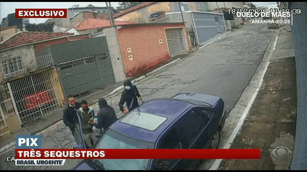 Câmeras de segurança registraram o crime