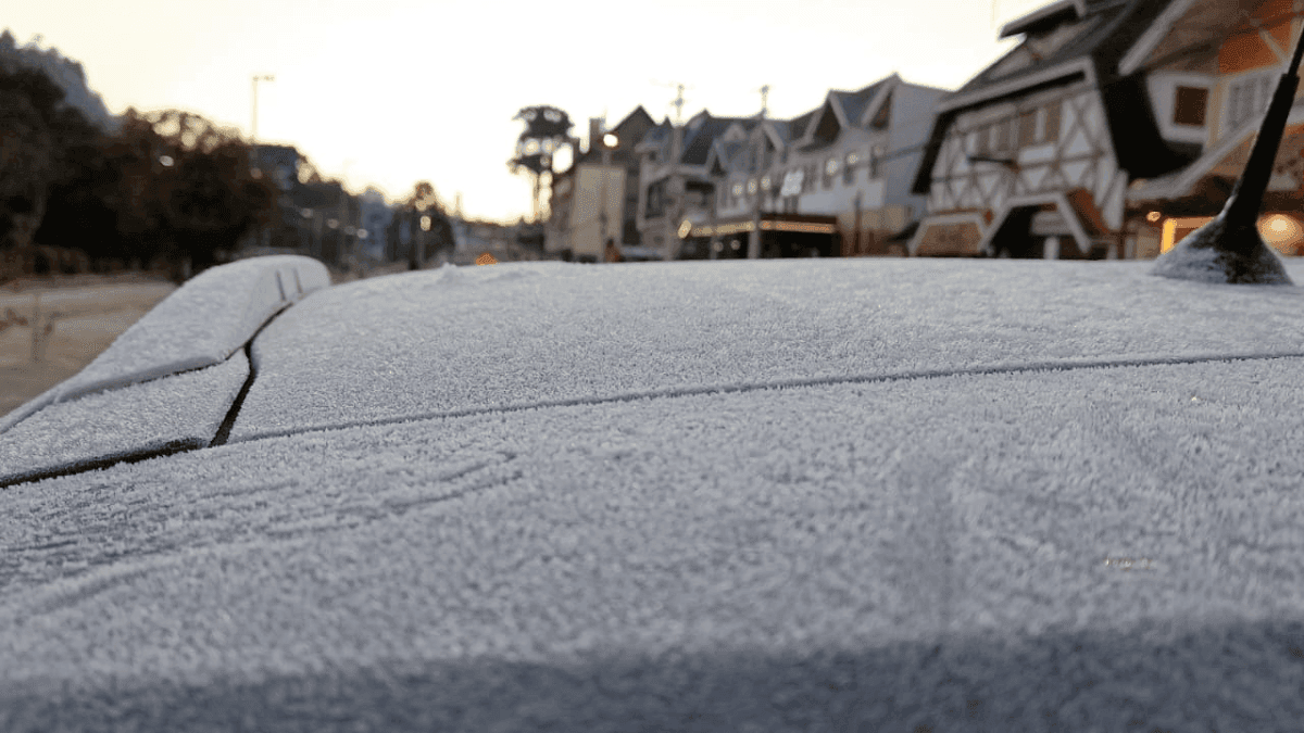 Campos do Jordão registra 1,3°C e bate novo recorde de frio em 2026